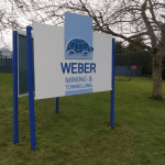 Photo d'un panneau bi-mât extérieur